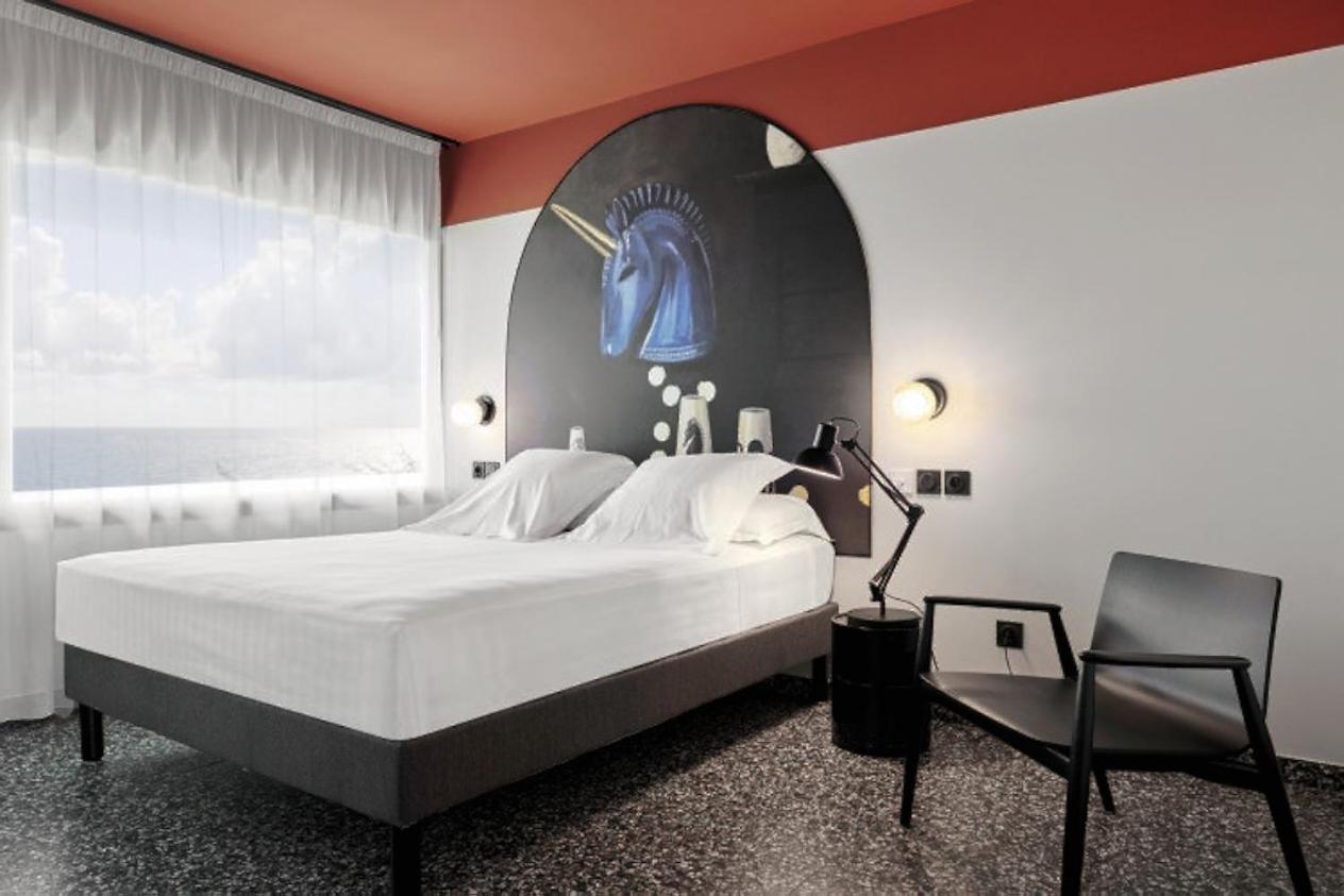 Hotel Dina Morgabine Saint Denis Exterior foto